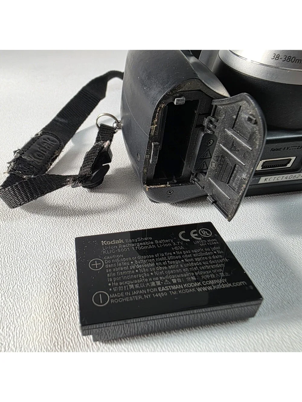 Kodak included charger memory